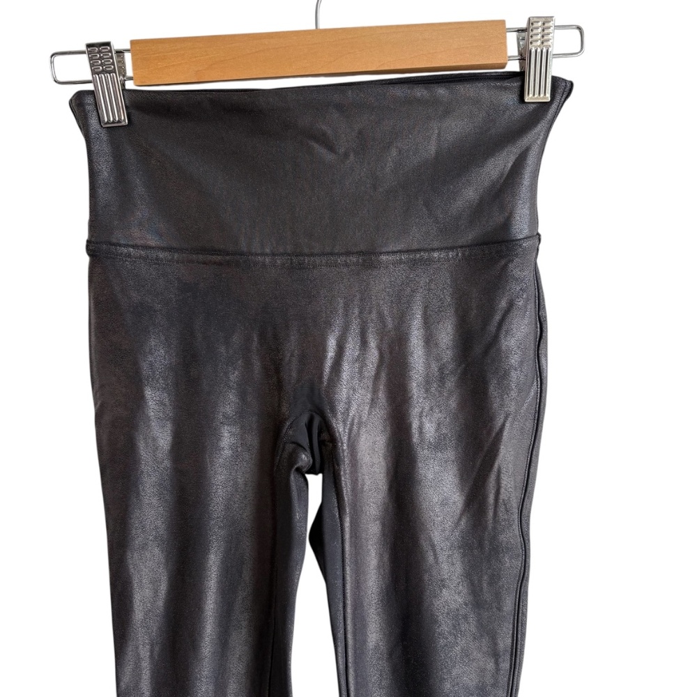 Spanx Women’s Faux Leather Black Compression Leggings Size S Athleisure Active - Picture 2 of 9